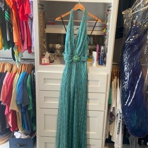 🩵 David Meister gown